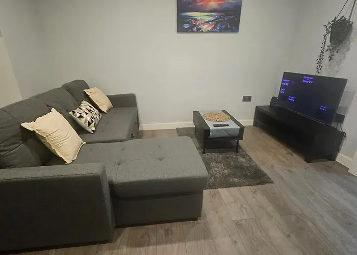 Nariken Apartments, Cardiff City Center